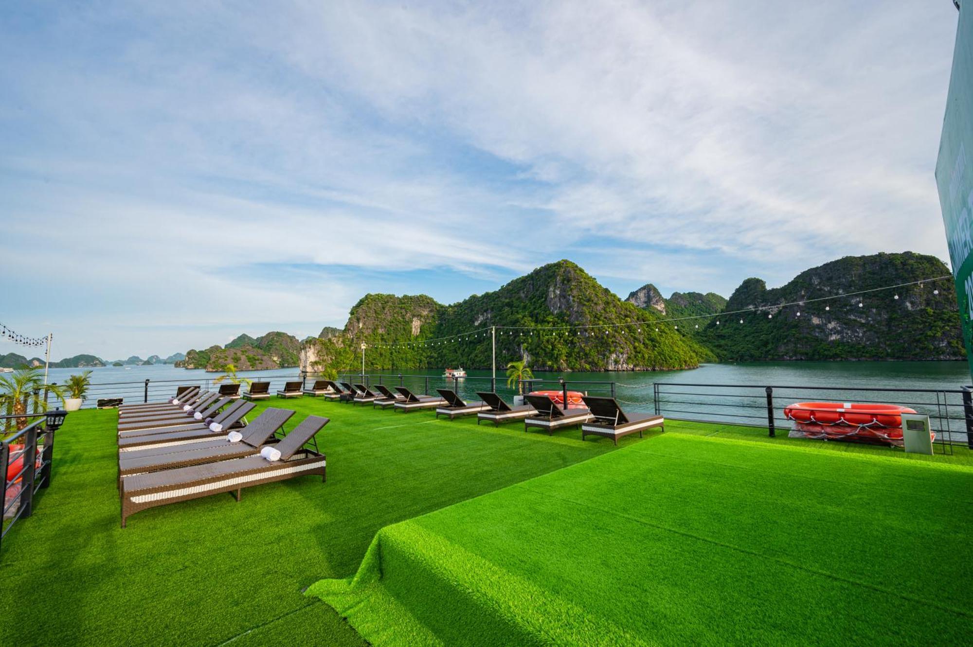 Hotel Velar Of The Sea Ha Long Exterior foto