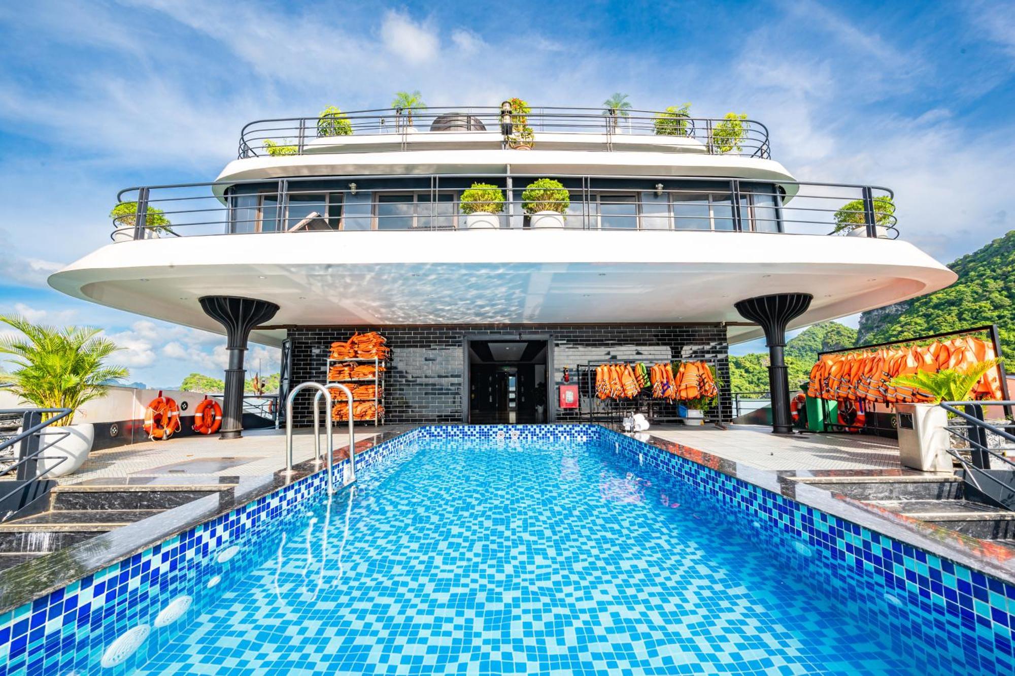 Hotel Velar Of The Sea Ha Long Exterior foto